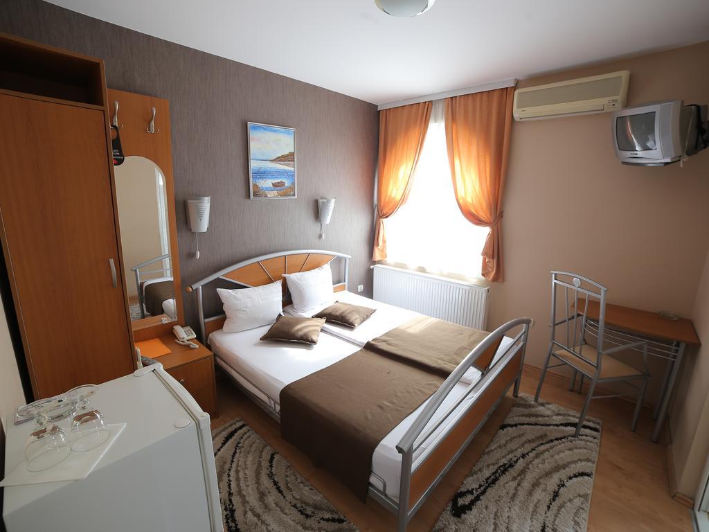 Hotel Zeneva Kragujevac Room photo
