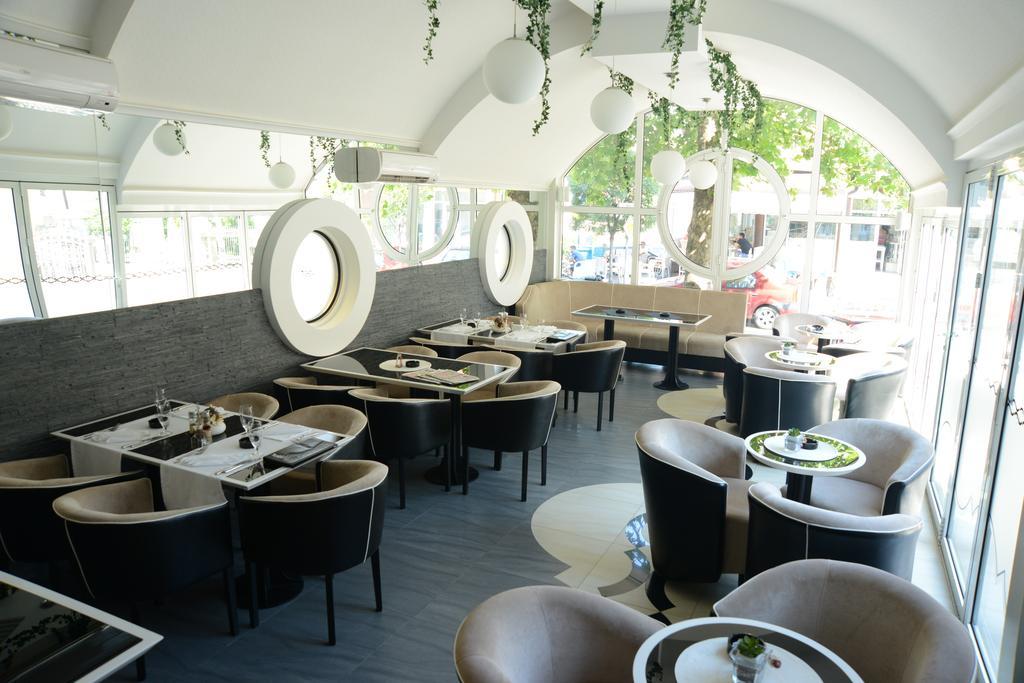 Hotel Zeneva Kragujevac Exterior photo